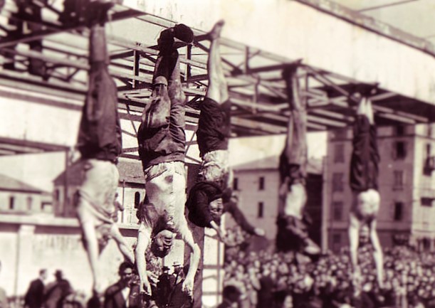 640px-Mussolini_e_Petacci_a_Piazzale_Loreto,_1945